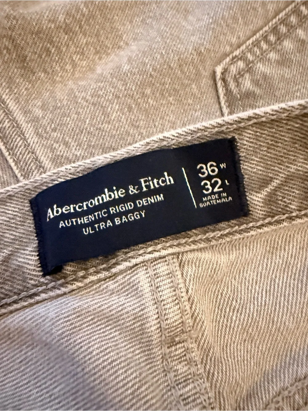 Abercrombie & Fitch ultra baggy
